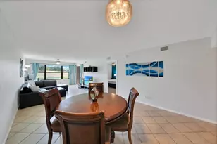 4708 Lucerne Lakes Blvd E, Lake Worth, FL 33467 - Photo 5