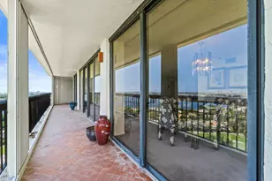1900 Consulate Pl, West Palm Beach, FL 33401 - Photo 27