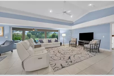 8216 SE Governors Way, Hobe Sound, FL 33455 - Photo 9