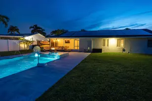 351 La Mancha Ave, Royal Palm Beach, FL 33411 - Photo 35