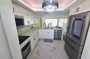 1731 Presidential Way, West Palm Beach, FL 33401 - Photo 15