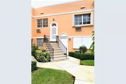 101 S Golfview Road, Unit #11, Lake Worth Beach, FL 33460 - Photo 1