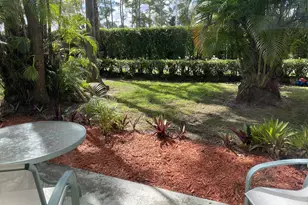 13472 Old Englishtown Rd, Wellington, FL 33414 - Photo 9