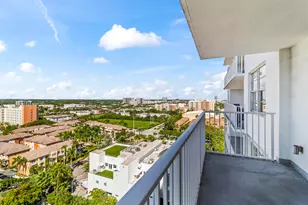 2801 NE 183rd St, Aventura, FL 33160 - Photo 9