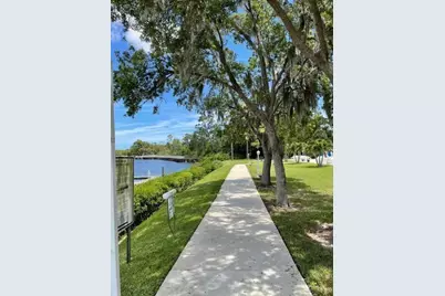 2500 SE Anchorage Cove, Unit #D-3, Port Saint Lucie, FL 34952 - Photo 9