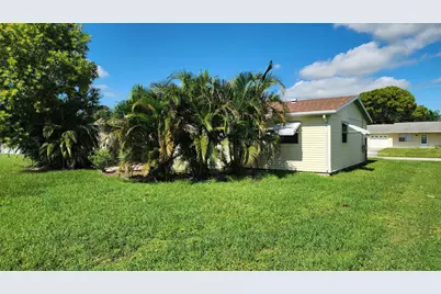566 NW Marion Avenue, Port Saint Lucie, FL 34983 - Photo 11