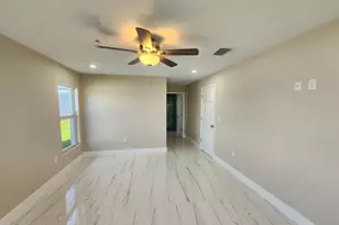 956 SE 39th Terrace, Okeechobee, FL 34974 - Photo 11