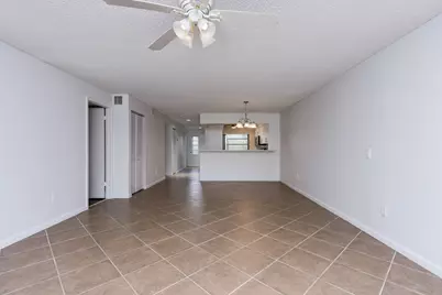 8535 Casa Del Lago, Unit #E, Boca Raton, FL 33433 - Photo 27