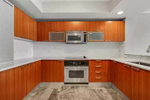 2650 Lake Shore Dr, Riviera Beach, FL 33404 - Photo 15