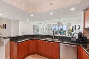 2640 Lake Shore Dr, Riviera Beach, FL 33404 - Photo 13