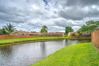 4851 Orleans Court, Unit #D, West Palm Beach, FL 33415 - Photo 25