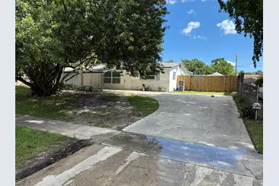 912 W Montego Drive, West Palm Beach, FL 33415 - Photo 1