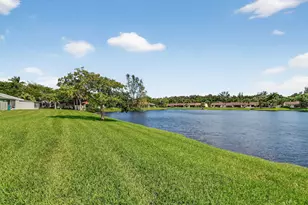 20 Camden Ln, Boynton Beach, FL 33426 - Photo 11