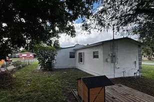 960 NW 34th Terrace, Lauderhill, FL 33311 - Photo 15