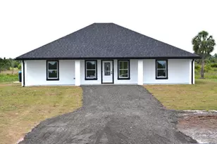 7542 NW 83rd Ct, Okeechobee, FL 34972 - Photo 1