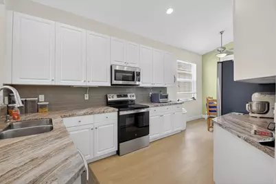 7241 Cataluna Circle, Delray Beach, FL 33446 - Photo 17