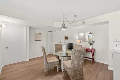 127 Yacht Club Way, Unit #206, Hypoluxo, FL 33462 - Photo 5