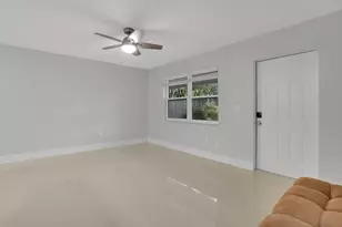 914 N Federal Hwy, Lake Worth Beach, FL 33460 - Photo 3