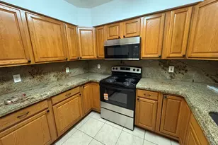 198 SW 15th St, Boca Raton, FL 33432 - Photo 3