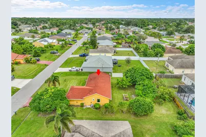 1652 SW Crawford Avenue, Port Saint Lucie, FL 34953 - Photo 37