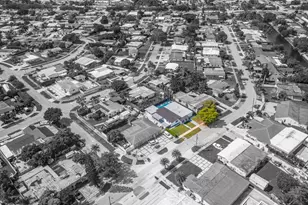 11014 Westwood Lake Dr, Miami, FL 33165 - Photo 15