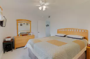 329 Knotty Pine Cir, Greenacres, FL 33463 - Photo 17