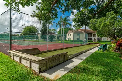 329 Knotty Pine Circle, Unit #D-1, Greenacres, FL 33463 - Photo 33