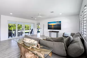 8585 SE Palm St, Hobe Sound, FL 33455 - Photo 7