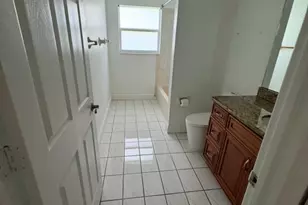 10180 Camelback Ln, Boca Raton, FL 33498 - Photo 7