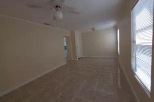 812 Selkirk St, West Palm Beach, FL 33405 - Photo 9