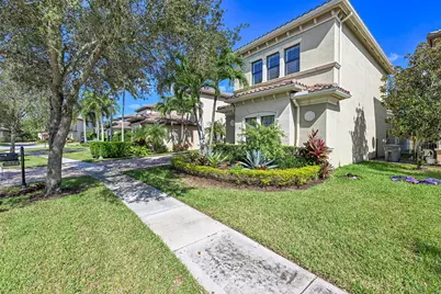 8652 Lewis River Road, Delray Beach, FL 33446 - Photo 7