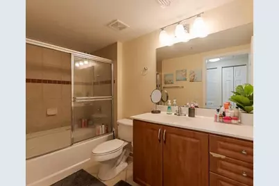 6556 Emerald Dunes Drive, Unit #207, West Palm Beach, FL 33411 - Photo 11