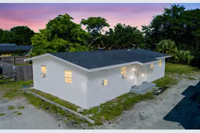 2108 Avenue E, Fort Pierce, FL 34950 - Photo 1