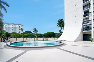 2400 Presidential Way Unit, West Palm Beach, FL 33401 - Photo 55