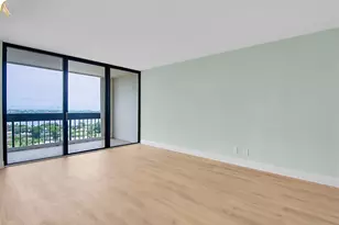 2400 Presidential Way Unit, West Palm Beach, FL 33401 - Photo 31