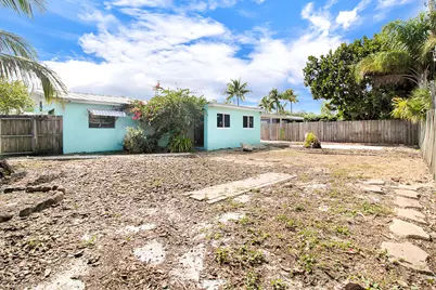 325 SE 10th Court, Deerfield Beach, FL 33441 - Photo 23