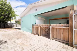 325 SE 10th Ct, Deerfield Beach, FL 33441 - Photo 21