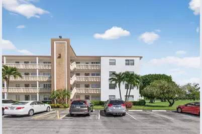 2001 Guildford A, Boca Raton, FL 33434 - Photo 3