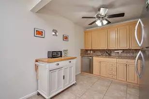 2085 Wolverton E, Boca Raton, FL 33434 - Photo 13