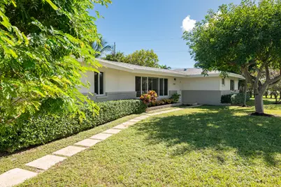 7504 Pine Tree Lane, Lake Clarke Shores, FL 33406 - Photo 3