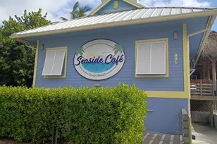 333 SE Martin Ave, Stuart, FL 34996 - Photo 15