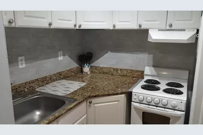 333 SE Martin Avenue #2-1, Stuart, FL 34996 - Photo 9