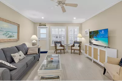 817 N Ocean Boulevard, Unit #17, Delray Beach, FL 33483 - Photo 15