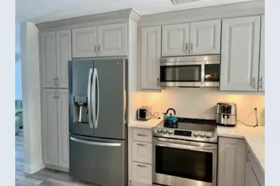 200 NE 56th Street, Unit #200, Oakland Park, FL 33334 - Photo 7