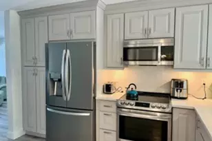 200 NE 56th St, Oakland Park, FL 33334 - Photo 7