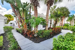 9158 Heathridge Dr, West Palm Beach, FL 33411 - Photo 5
