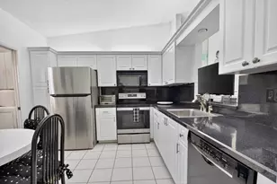 8146 Windgate Dr, Boca Raton, FL 33496 - Photo 9