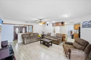 8301 SW 27th Pl, Davie, FL 33328 - Photo 7