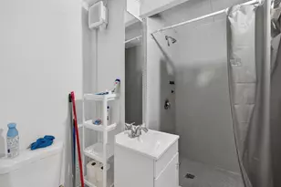 7026 Pine Tree Ln, Lake Clarke Shores, FL 33406 - Photo 17