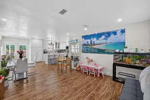 7026 Pine Tree Ln, Lake Clarke Shores, FL 33406 - Photo 3